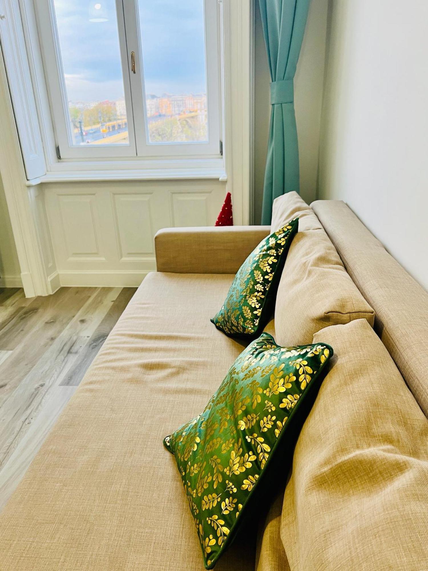 Danube Panorama Apartmán *